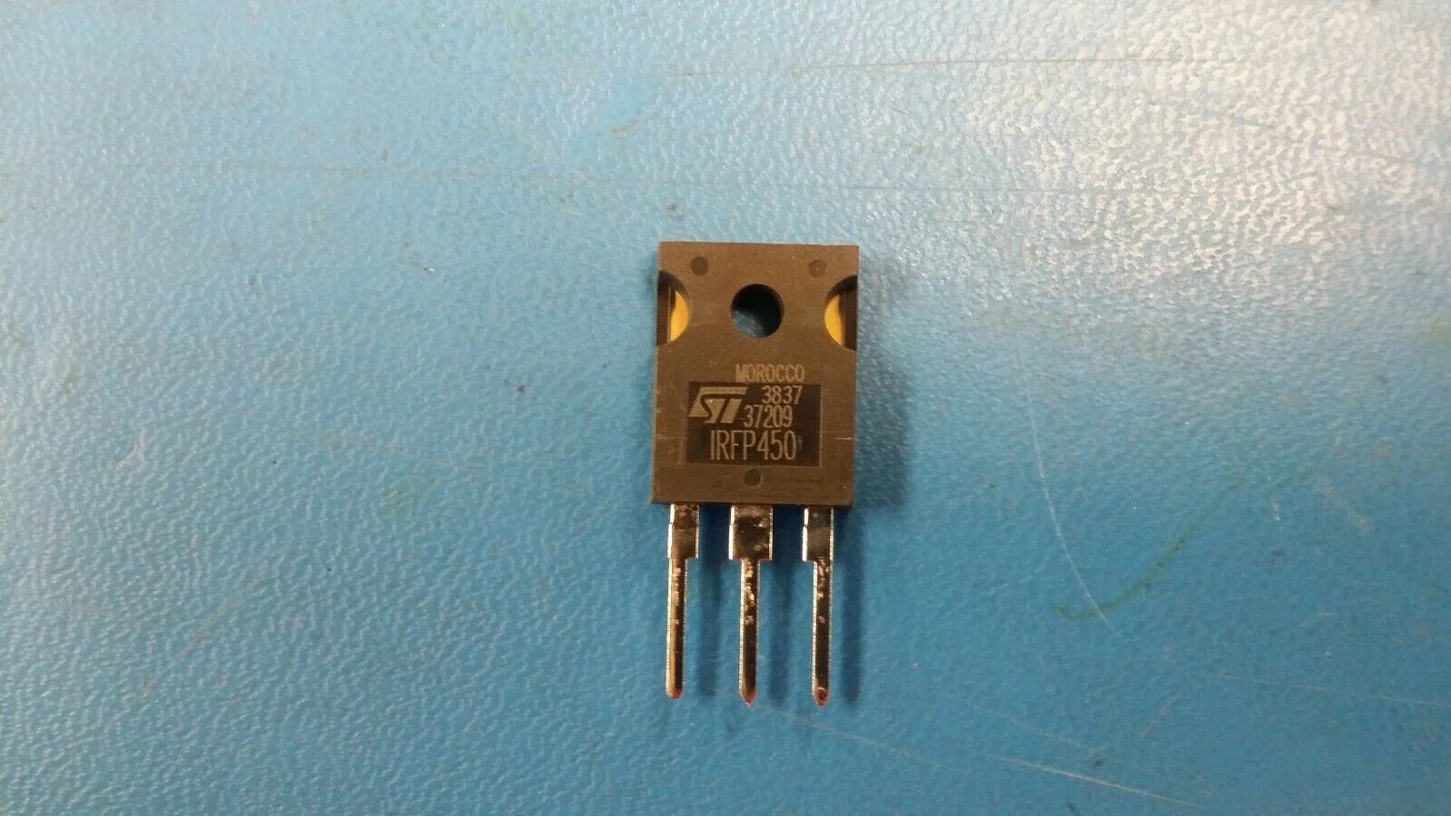 VG12 IRF450 mosfet n ch 500v 14a معدني