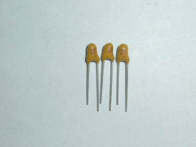 25v1uF Electrolytic Capacitor مكثف كيميائي