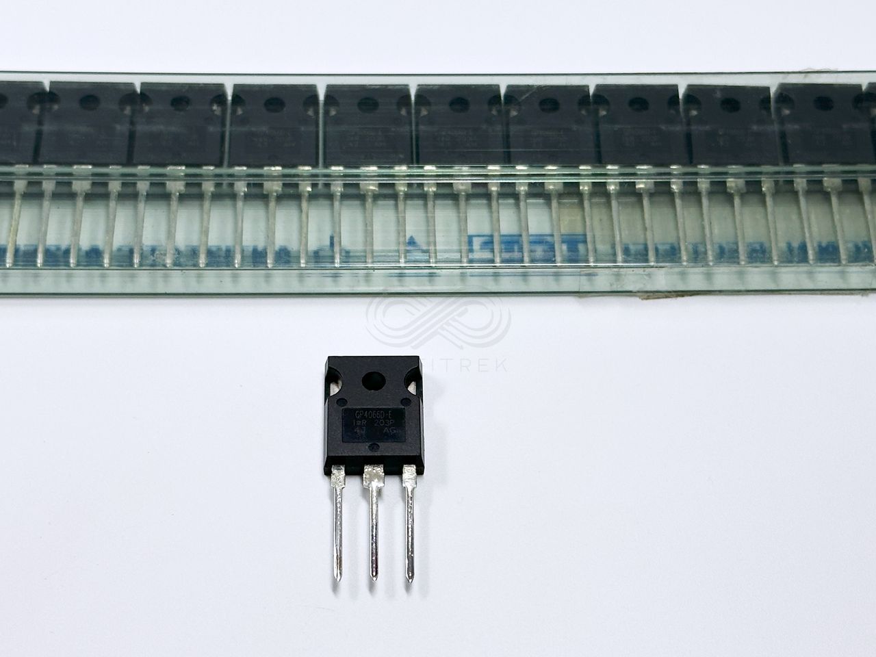 LD7 IGBT IRGP4066D 140A 600V