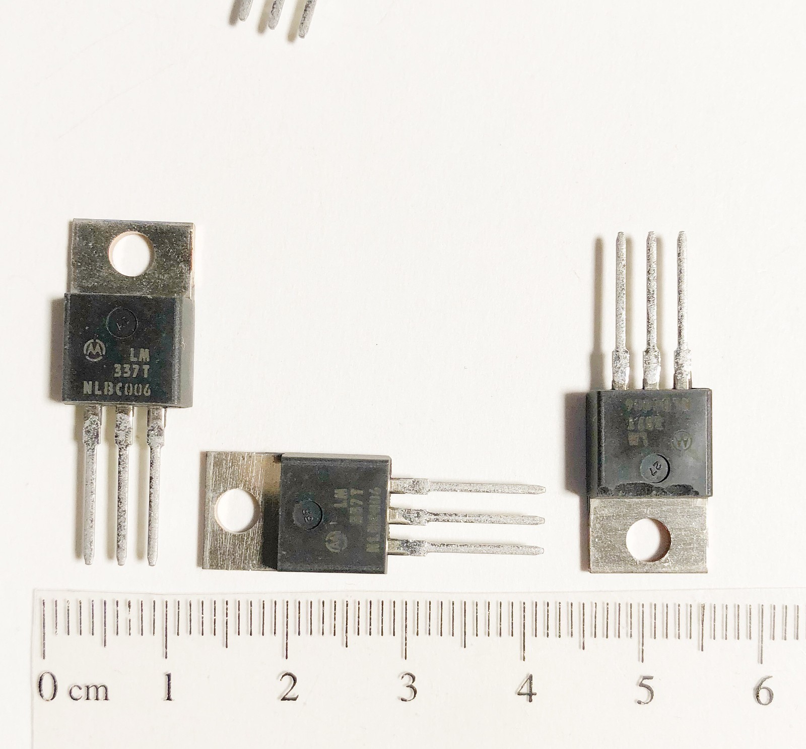 OO13 LM337T Voltage Regulator 1.2-37V 1.5A