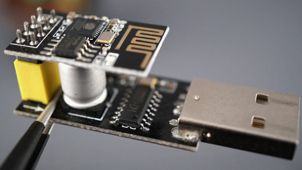 w8 usb to esp8266 serial programmer مبرمج ومحول تسلسلي