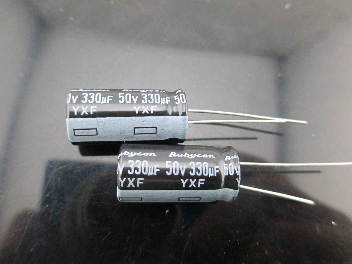 50v330uF Electrolytic Capacitor (Made in Japan) مكثف كيميائي صنع ياباني