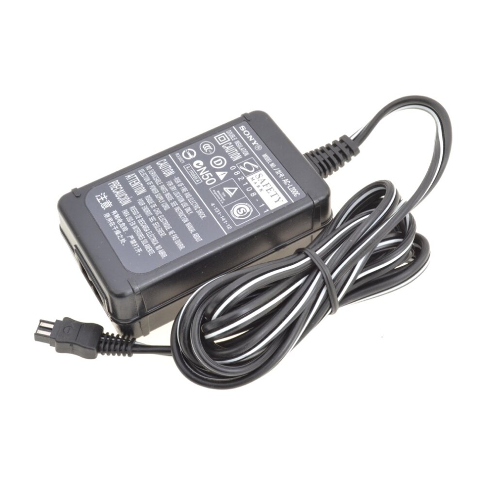 sony 8.4v 1.7A  DC AC-L200C